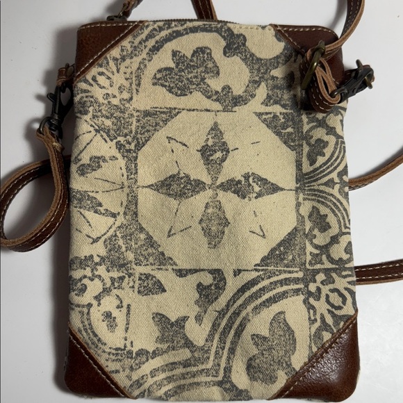 Myra Bag Crossbody Purse – Neutral Floral Print with Leather Trim - Picture 5 of 7